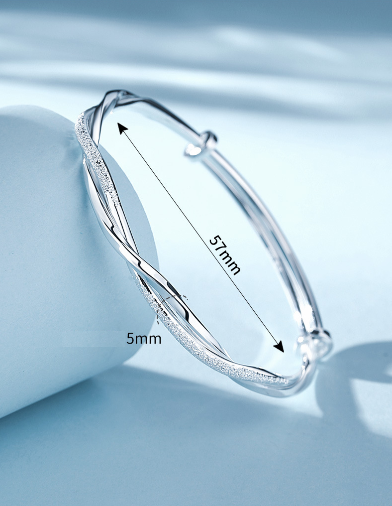 Nurozis | Twisted Silver Bracelet