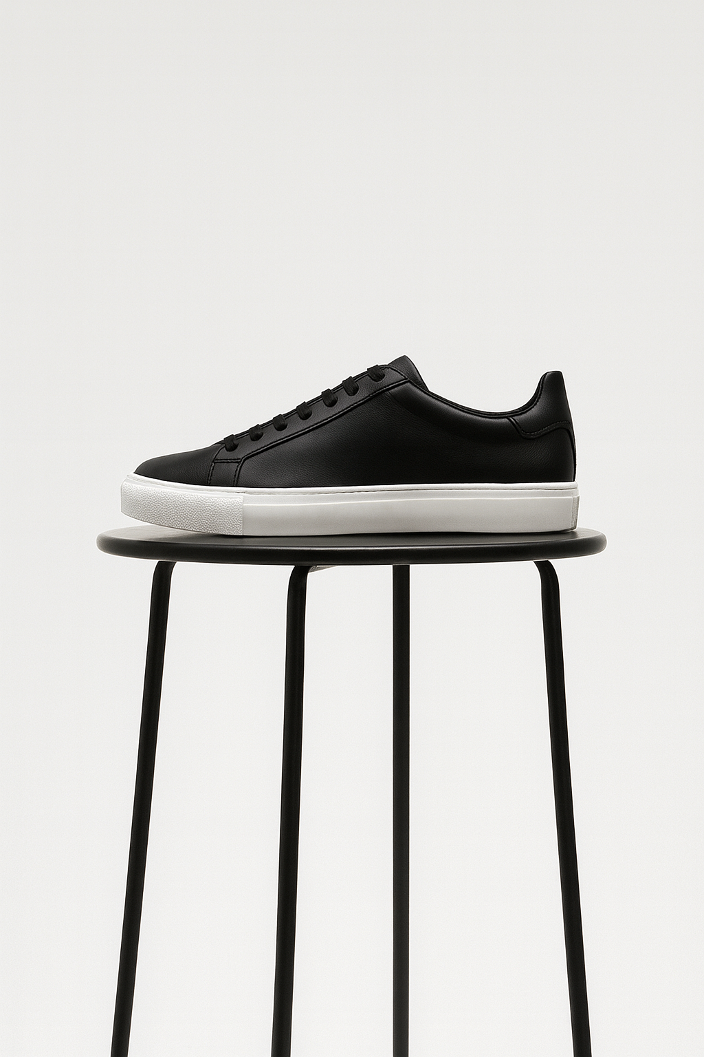 Nurozis | Classic Low-Top Sneakers