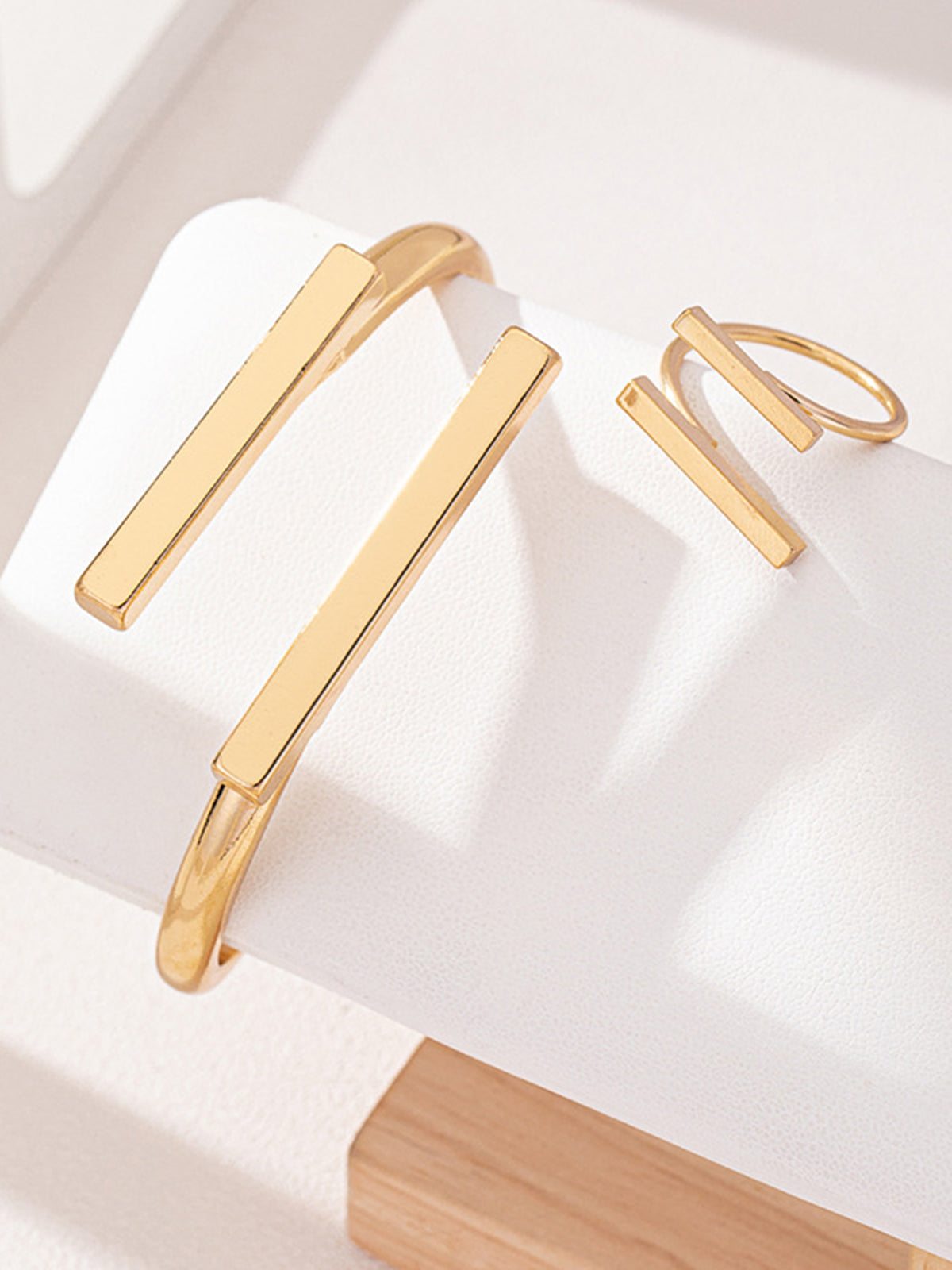 Nurozis | Gold Ring Bracelet Set