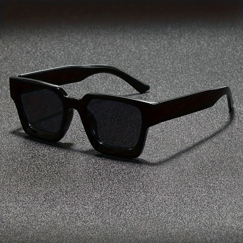 Men’s Retro Glasses Classic Square Frame Lightweight & Stylish